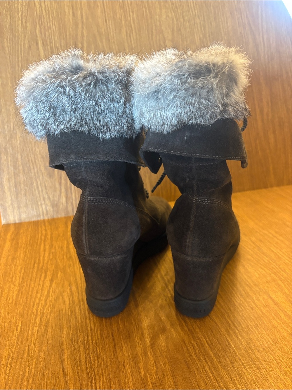 Aquatalia Dark Brown Suede Wedge Ankle Boots with Faux Fur Collar - Picture 3 of 4